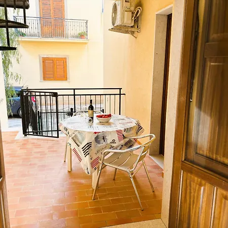 Casa Amodei 1 A Pochi Passi Dal Mare Apartment